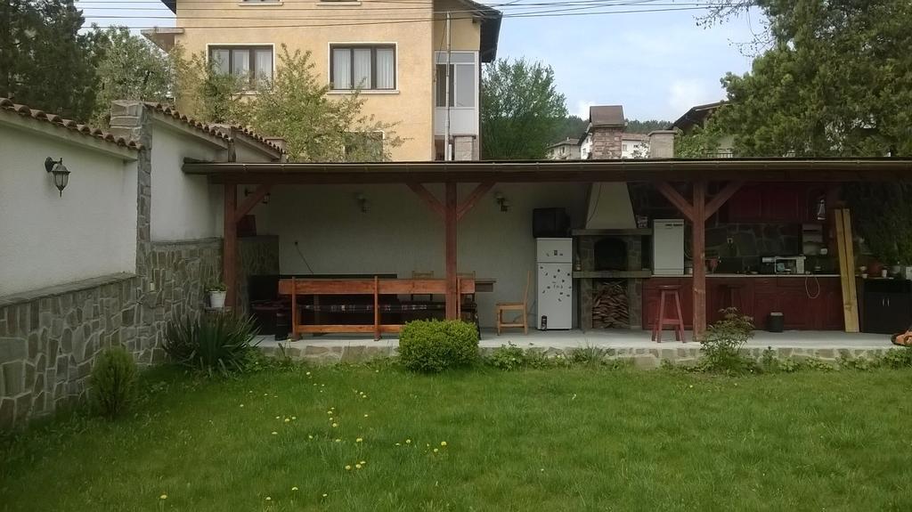 Guest House Gergevana Velingrad Exterior photo