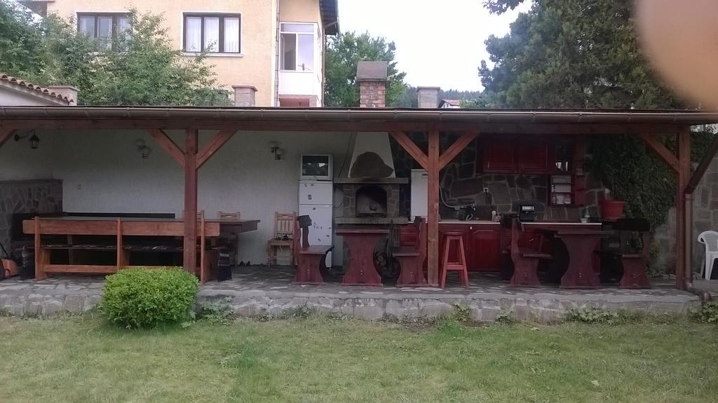 Guest House Gergevana Velingrad Exterior photo